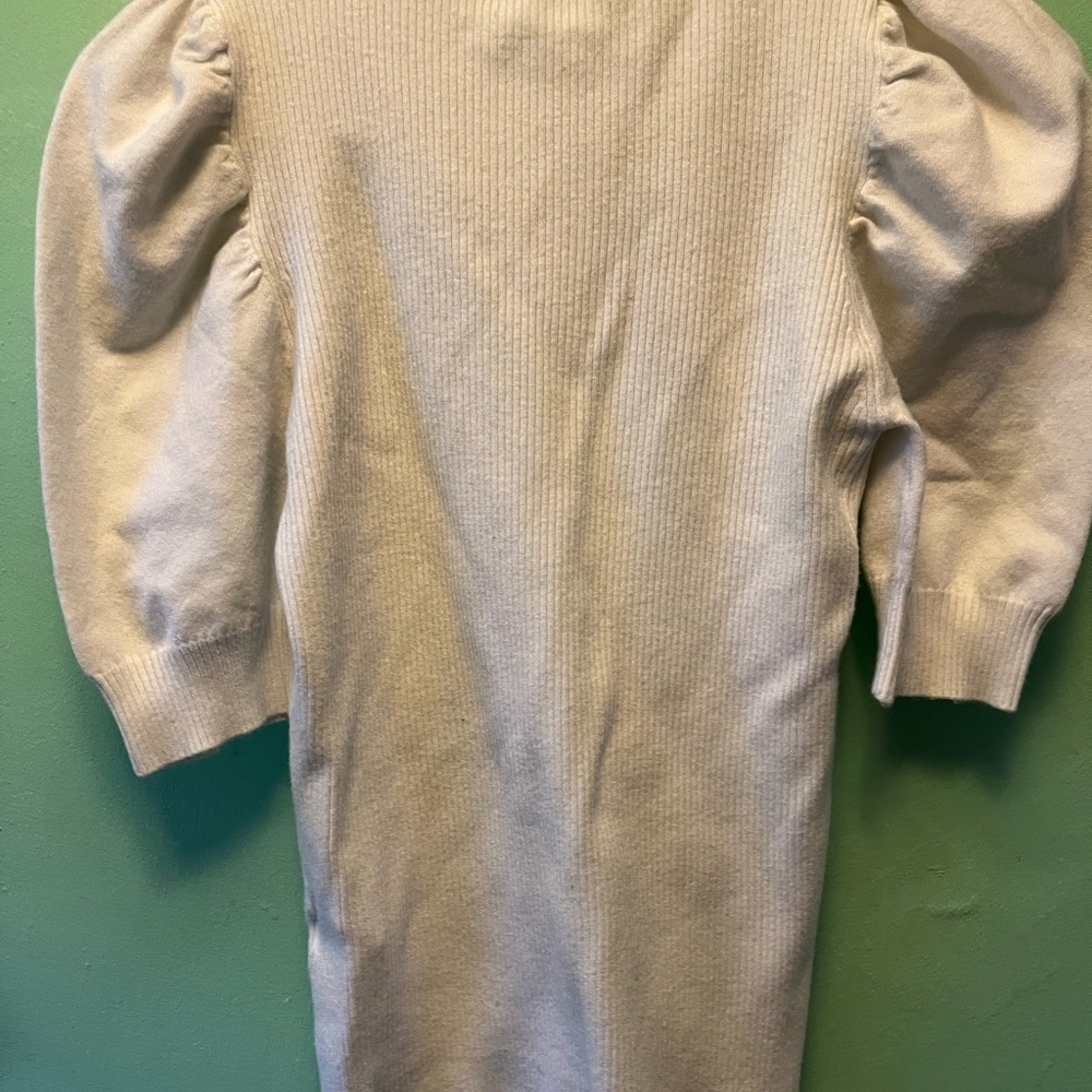 Women's Ribbed Cream Sweater - Picture 6 of 6